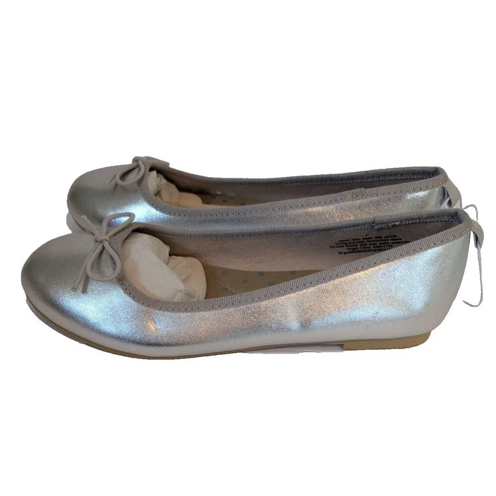 Cat & Jack Girl’s Size 2 Ballet Flats Silver Diana Shoes Slip-On Slippers NWOT